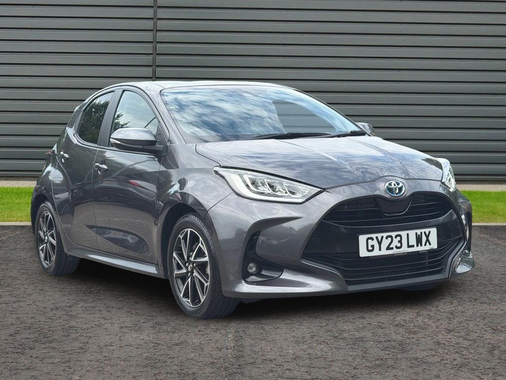 Toyota Yaris 1.5 Vvt-h Design Hatchback Hybrid E Cvt Grey