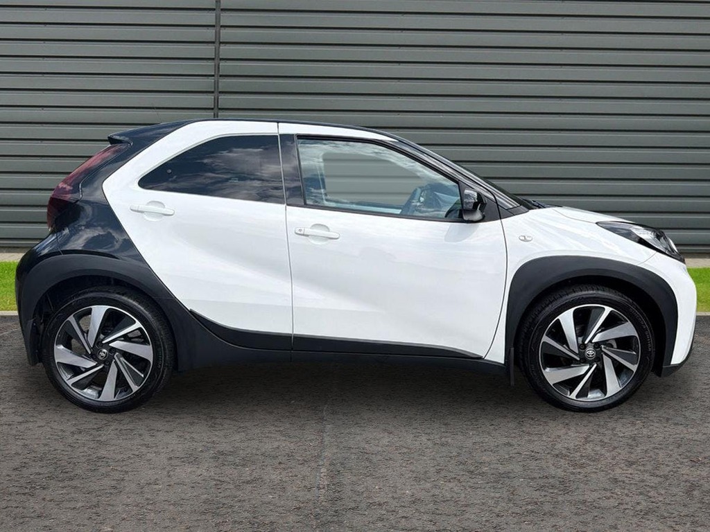 Toyota Aygo X 1.0 Vvt I Edge Hatchback X Shift Grey #2