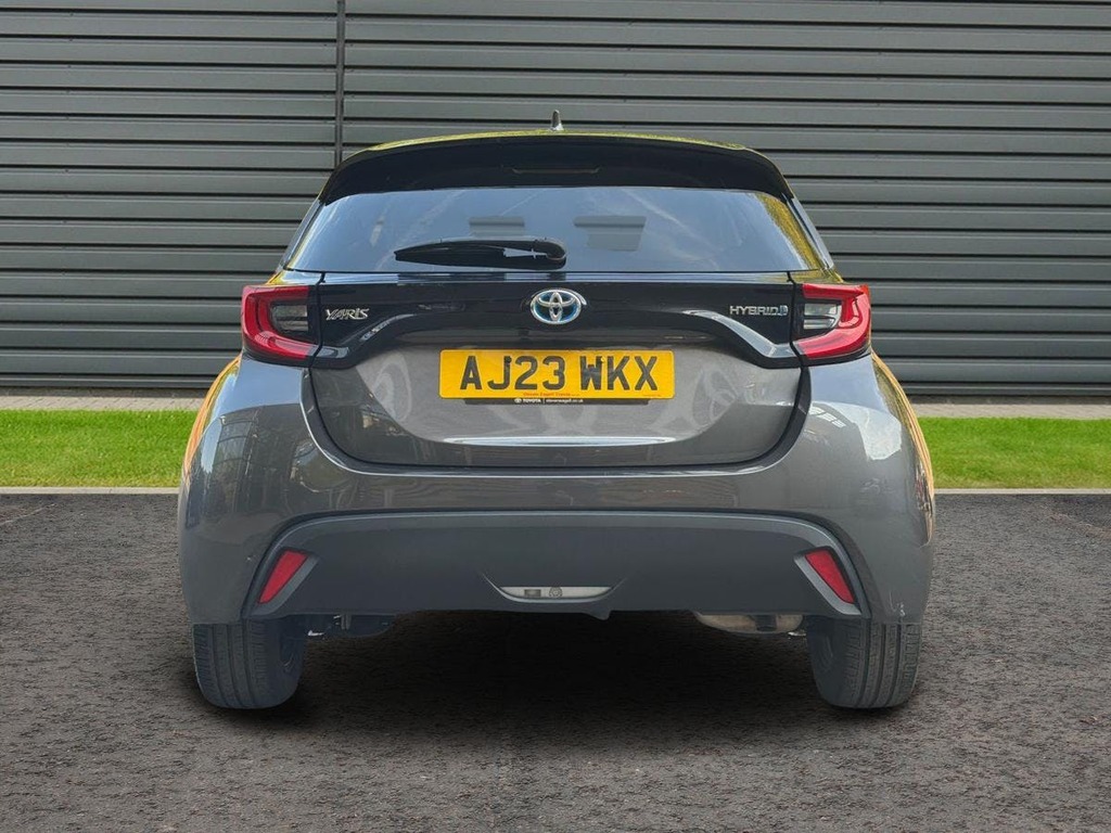 Toyota Yaris 1.5 Vvt-h Design Hatchback Hybrid E Cvt Grey #4