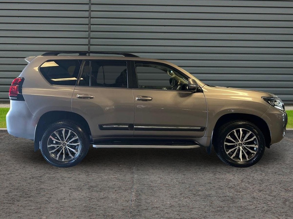 Toyota Land Cruiser 2.8D Invincible Suv 4Wd  #2