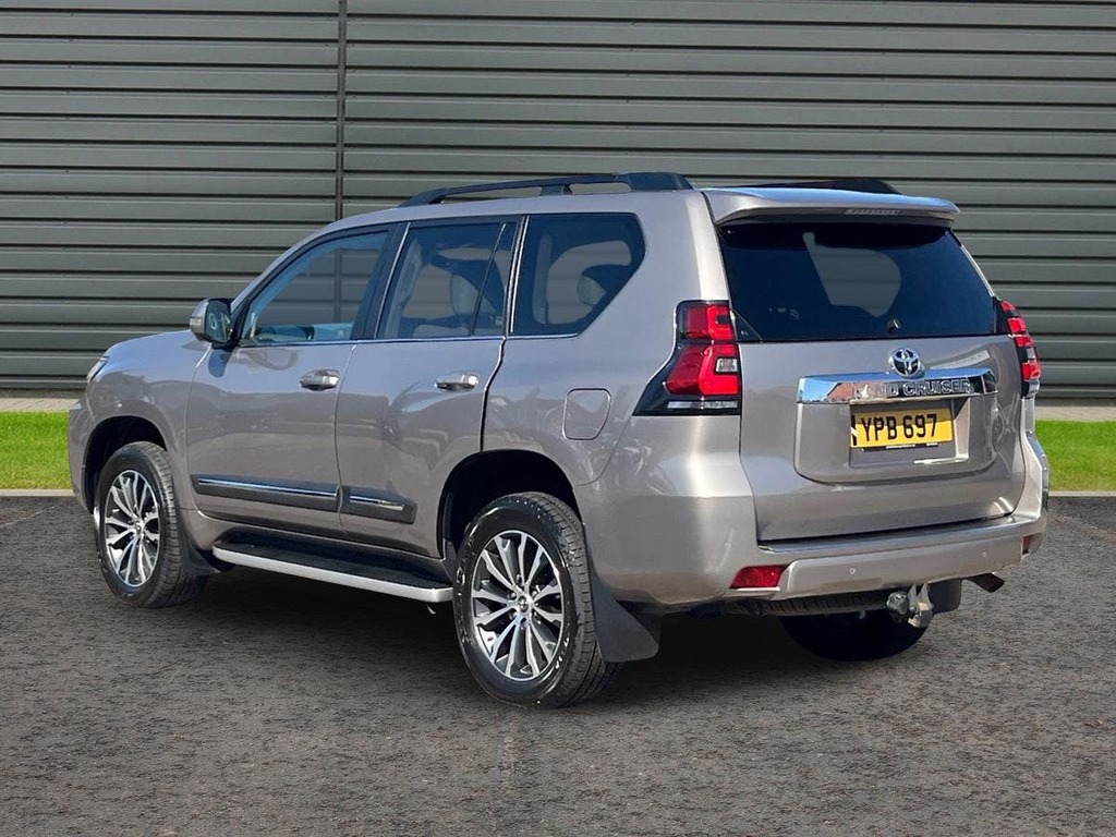 Toyota Land Cruiser 2.8D Invincible Suv 4Wd  #5
