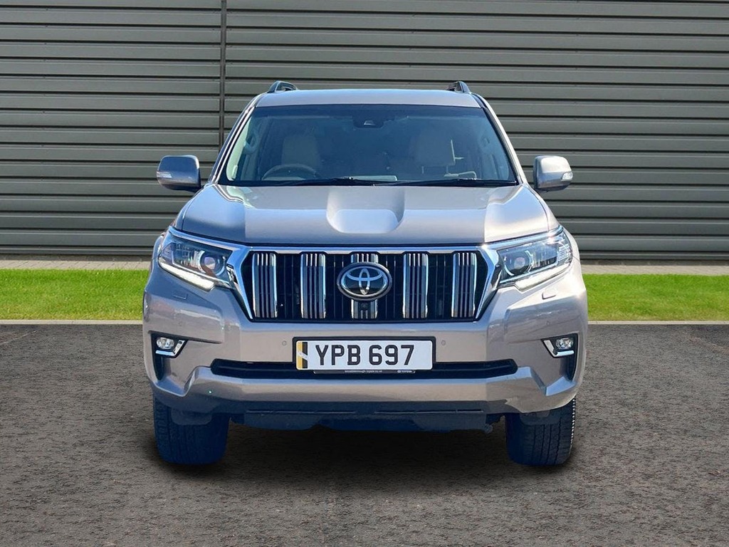 Toyota Land Cruiser 2.8 D-4d 204 Invincible 7 Seats Brown #8