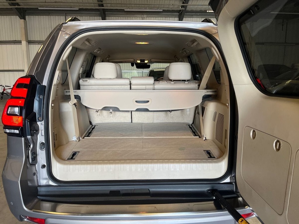 Toyota Land Cruiser 2.8 D-4d 204 Invincible 7 Seats Brown #21