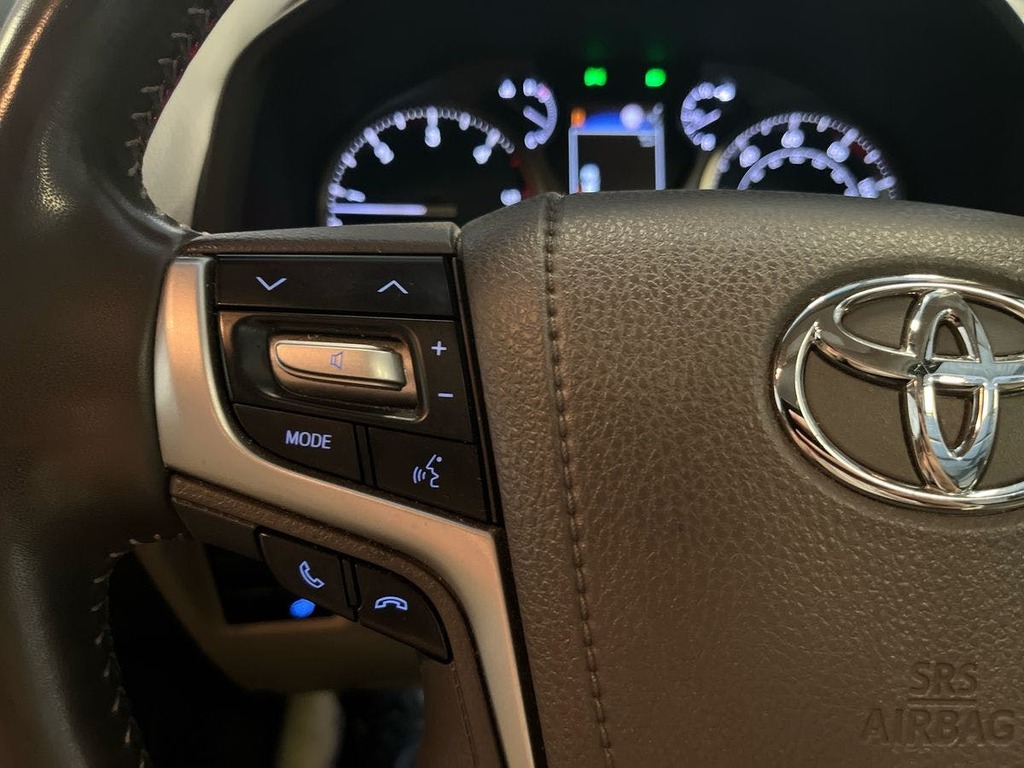 Toyota Land Cruiser 2.8 D-4d 204 Invincible 7 Seats Brown #19