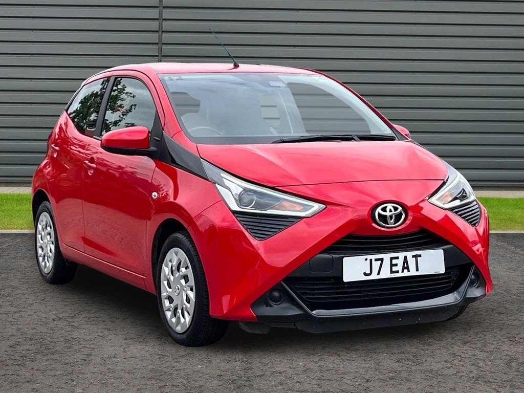 Toyota Aygo 1.0 Vvt I X Play Hatchback X Shift Red