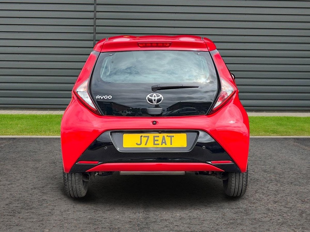 Toyota Aygo 1.0 Vvt I X Play Hatchback X Shift Red #4