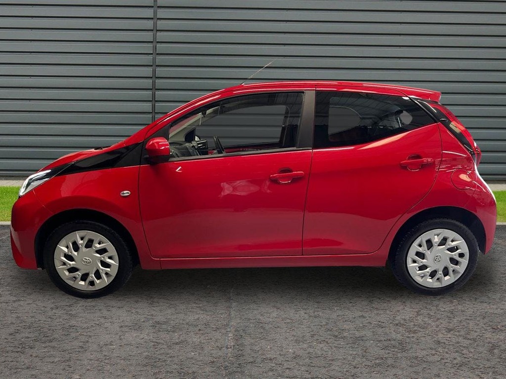 Toyota Aygo 1.0 Vvt I X Play Hatchback X Shift Red #6