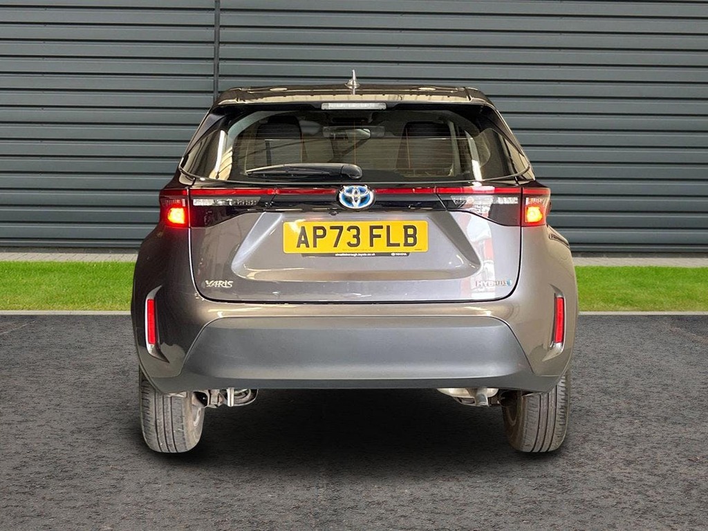 Toyota Yaris Cross 1.5 Vvt-h Icon Suv Hybrid E Cvt Grey #4