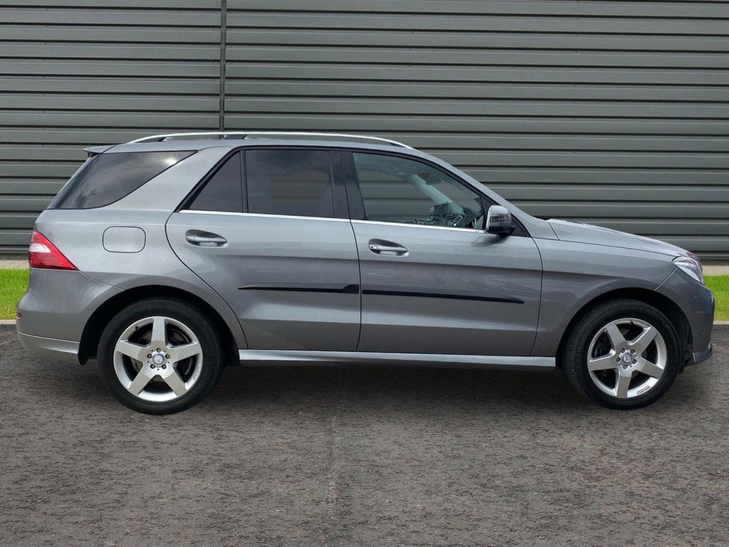 Mercedes-Benz M Class 3.0 Ml350 V6 Bluetec Amg Sport Suv G Tr Silver #2