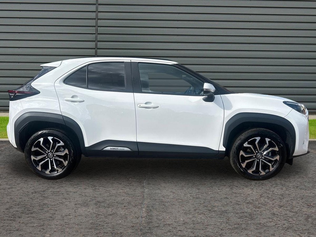 Toyota Yaris Cross 1.5 Vvt-h Design Suv Hybrid E Cvt White #2