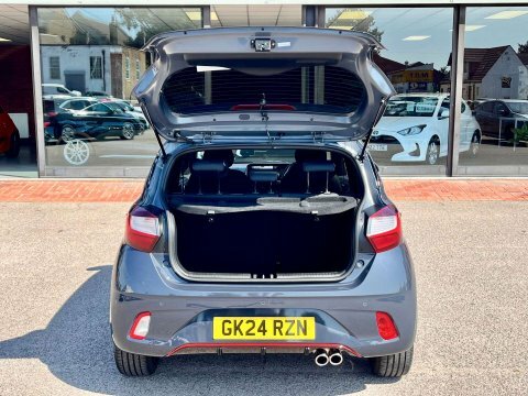 Hyundai I10 I10 1.0 58 Advance Nav White #60