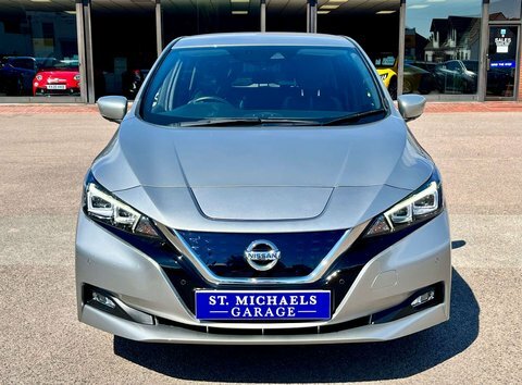 Nissan Leaf Hatchback Silver #5