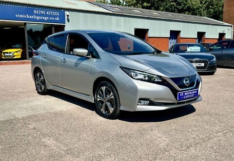 Nissan Leaf Hatchback Silver #4