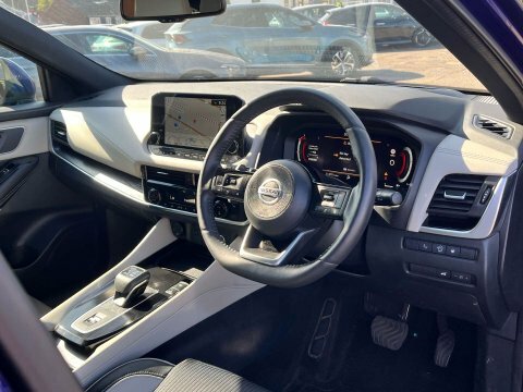 Nissan Qashqai N-connecta Blue #17