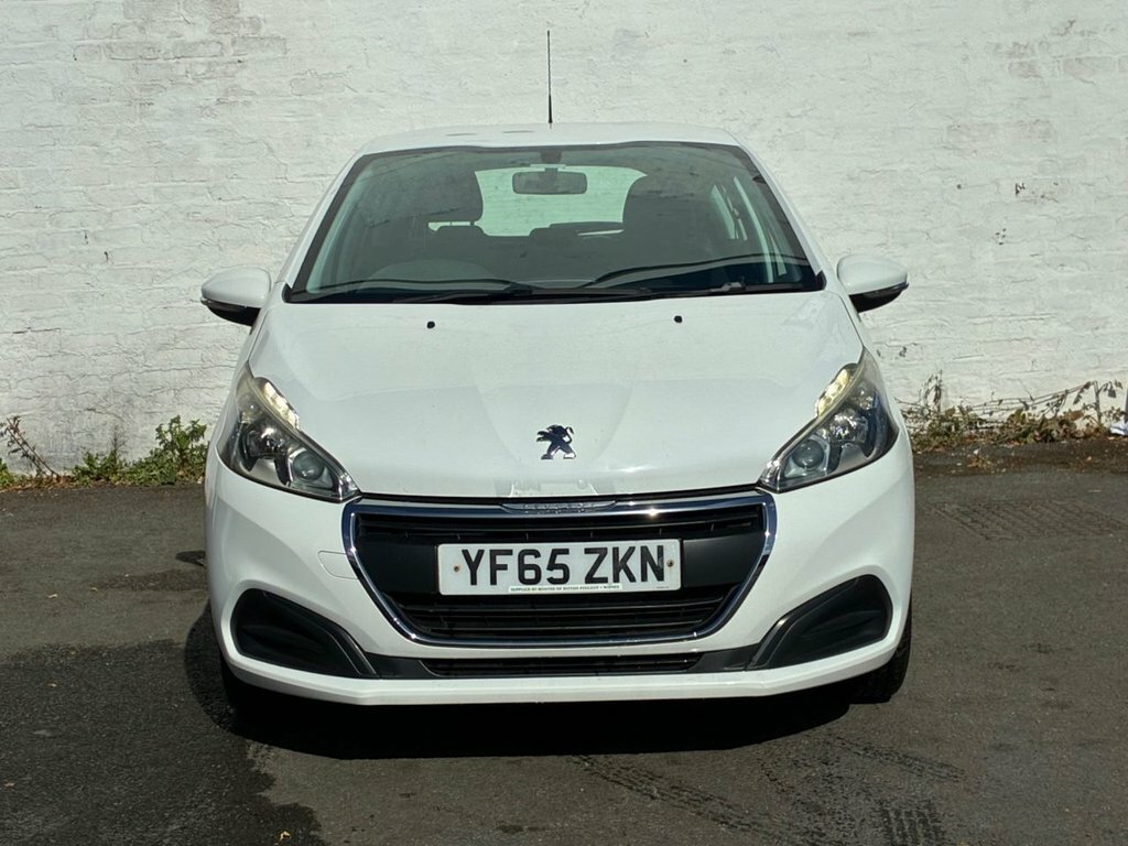Peugeot 208 1.2L Active White #4