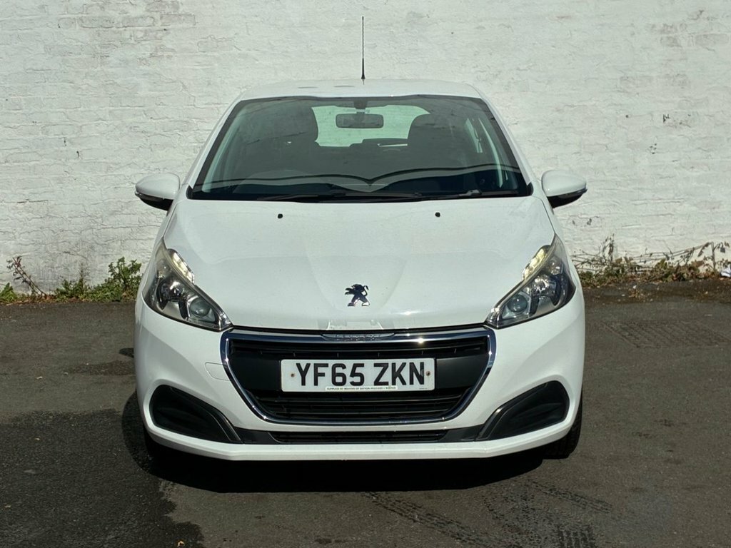 Peugeot 208 1.2L Active White #3