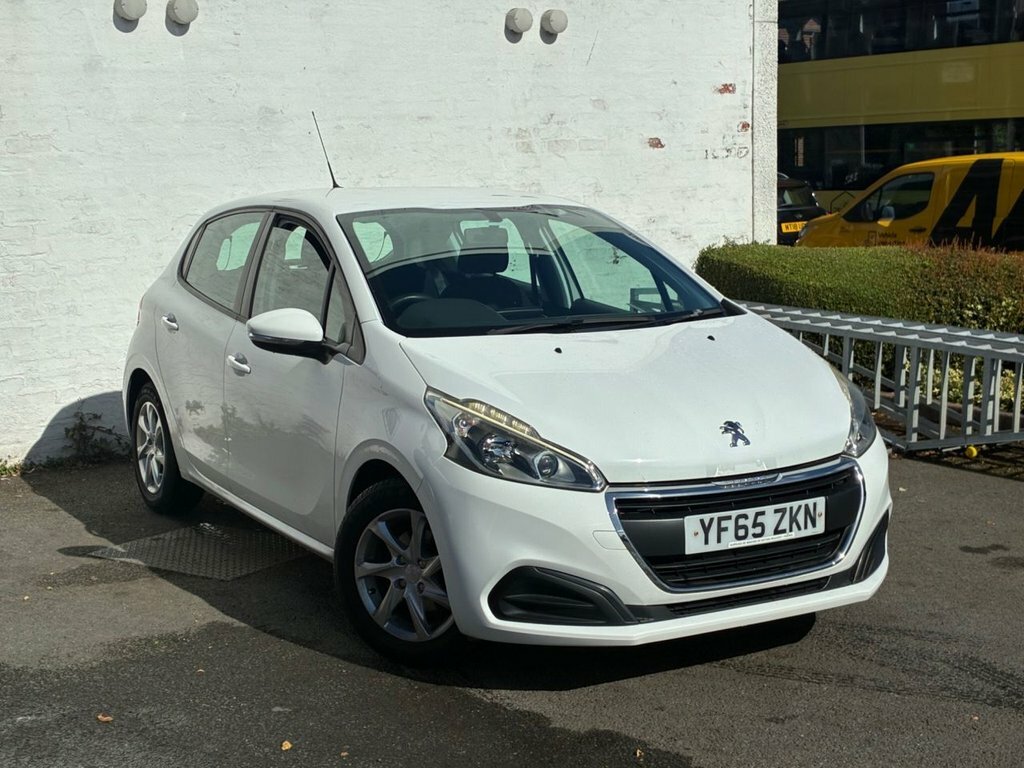 Peugeot 208 1.2L Active White