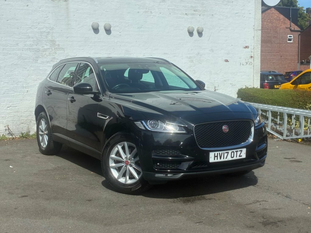 Jaguar F-Pace 2L Prestige Black #2