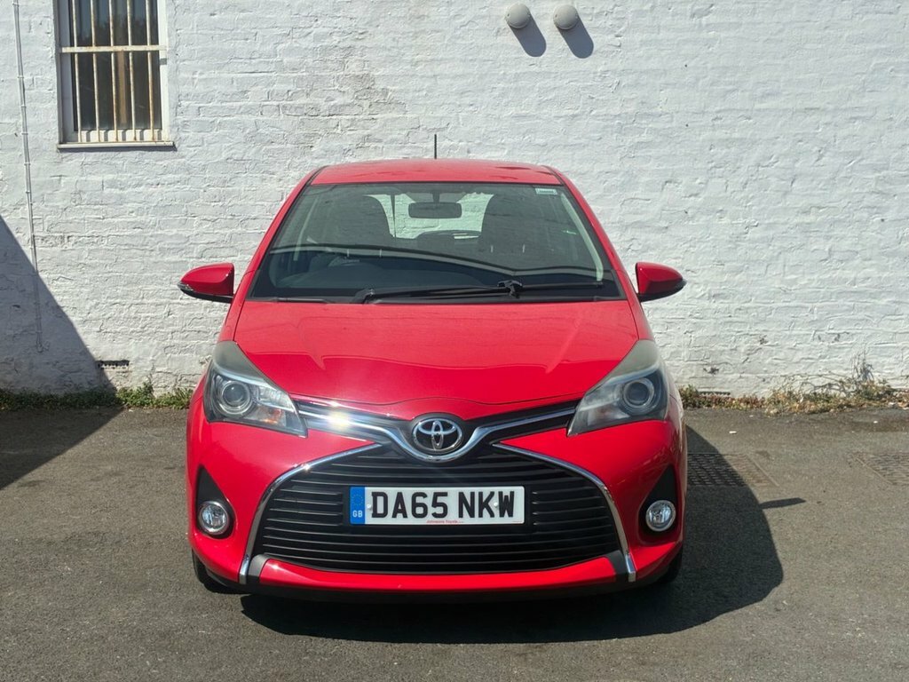 Toyota Yaris 1L Icon Red #4