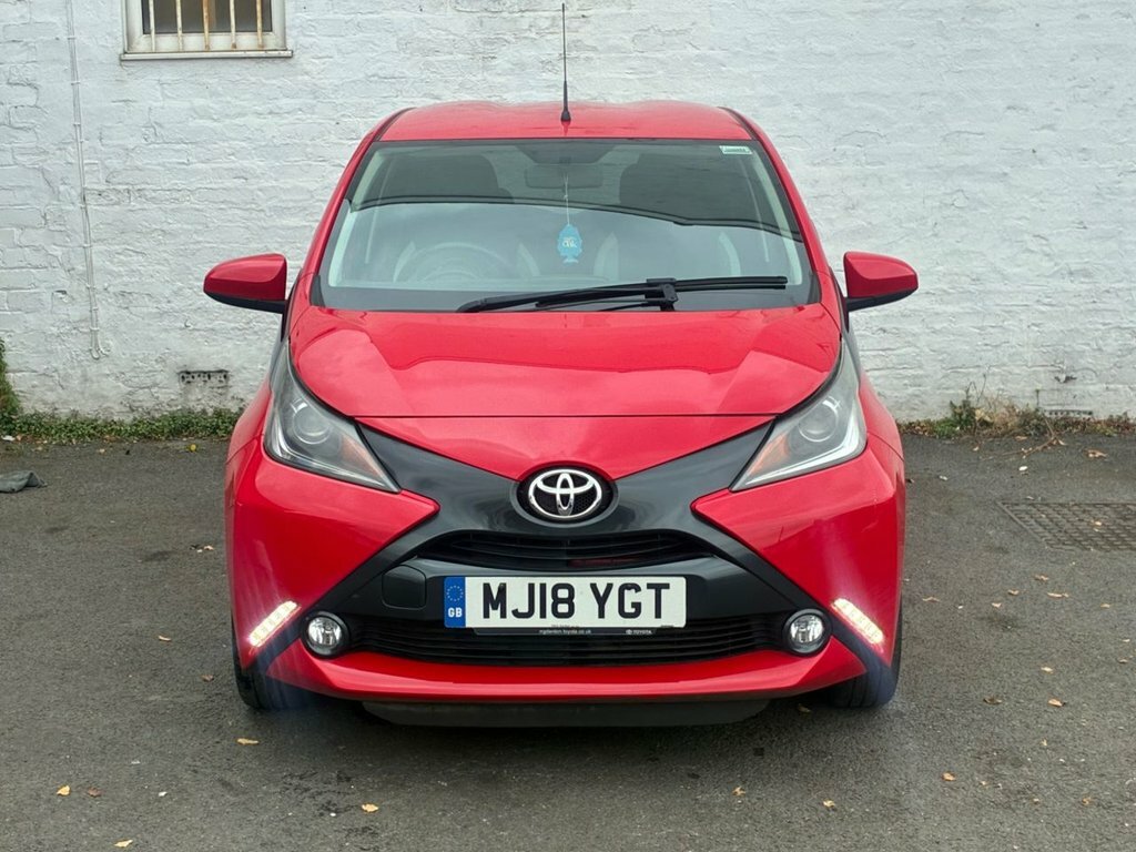 Toyota Aygo 1L X-style Red #3