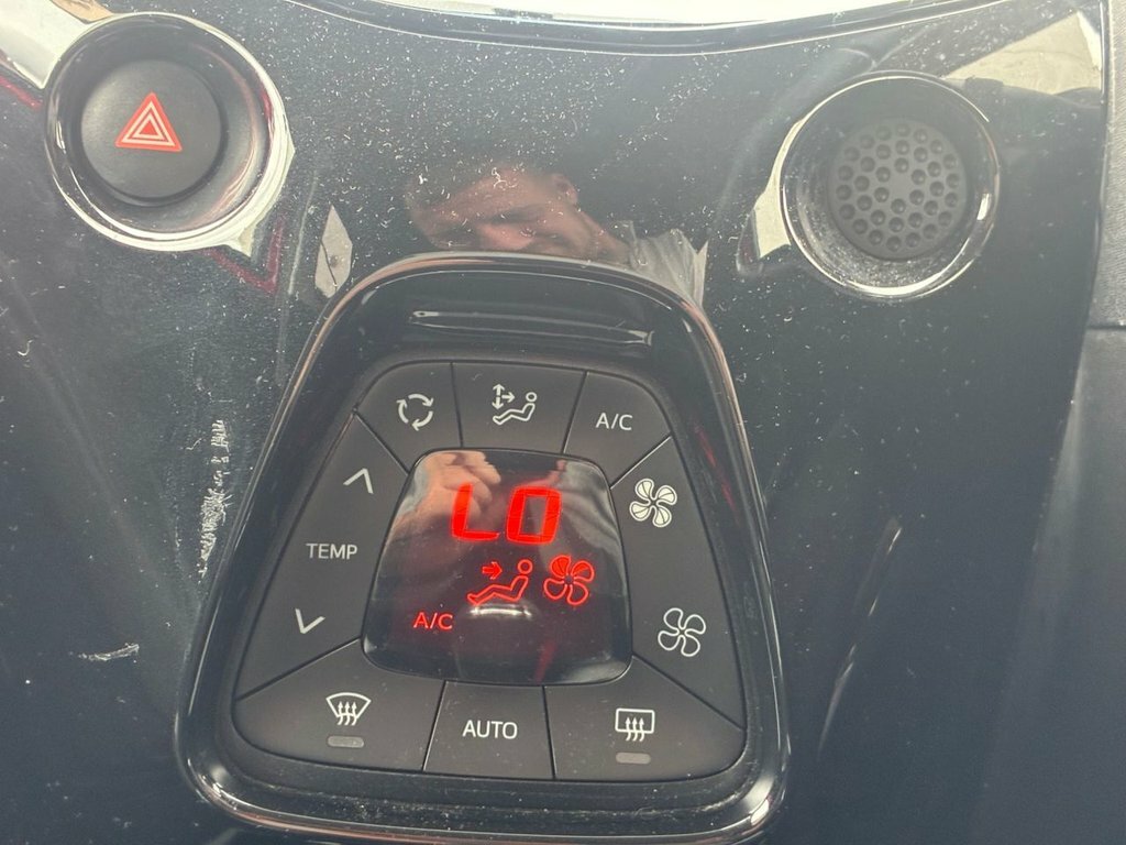 Toyota Aygo 1.0 Vvt-i X-clusiv Euro 6 Safety Sense Silver #35