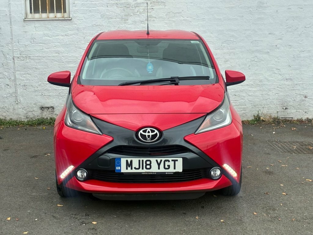 Toyota Aygo 1L X-style Red #6
