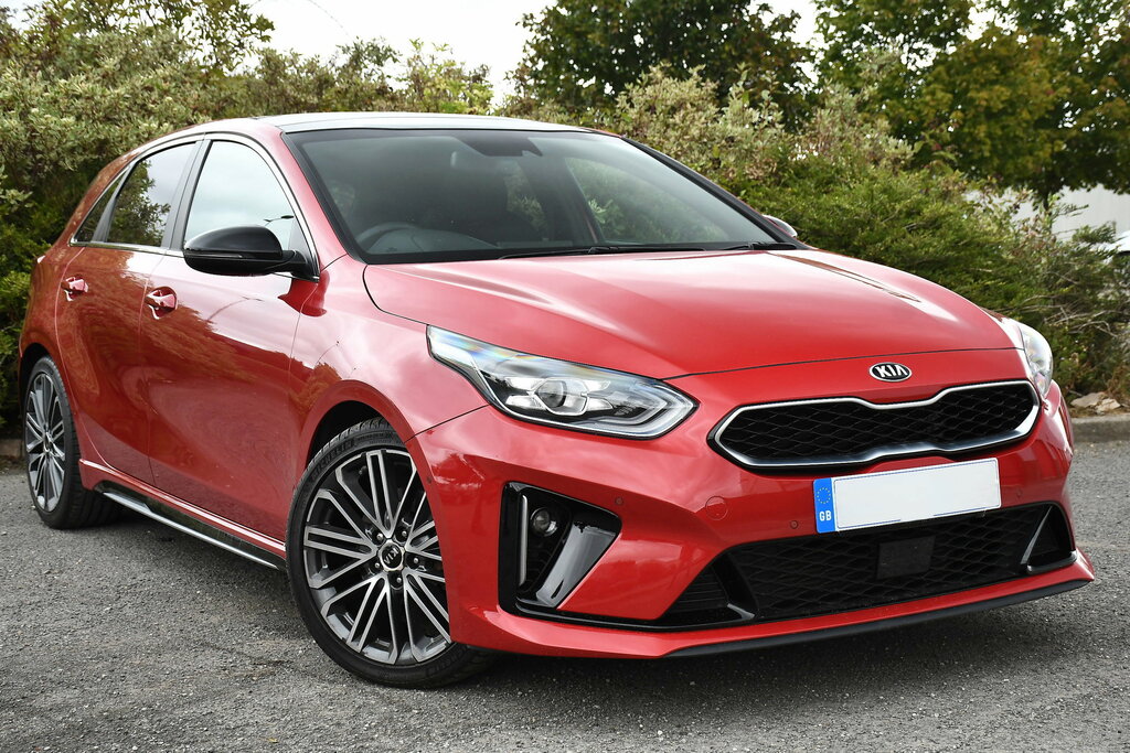 Kia Ceed 1.4 T-gdi Gt-line S Hatchback Dct Euro Red