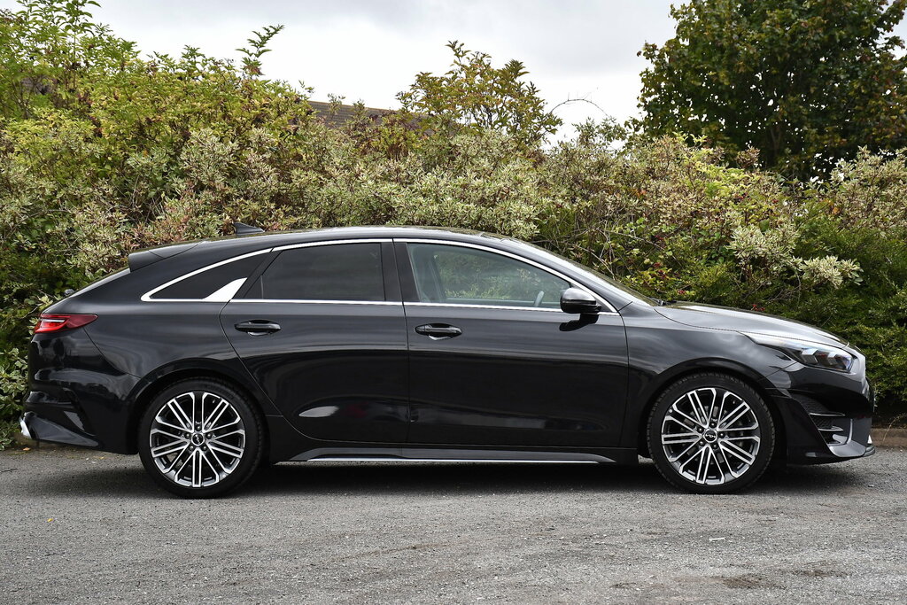 Kia Proceed 1.5 T-gdi Gt-line S Shooting Brake Dct Black #2