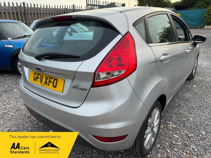 Ford Fiesta Fiesta Style Climate D Silver #3