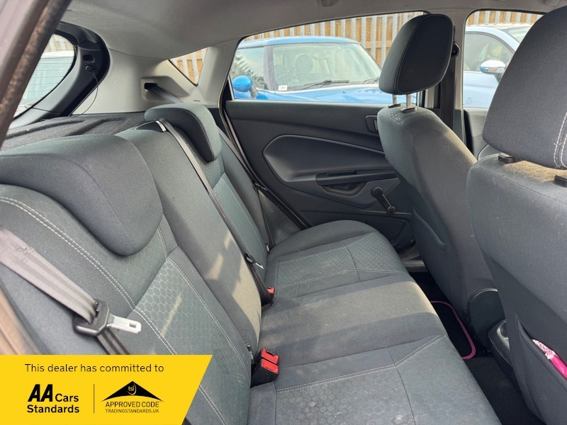 Ford Fiesta Fiesta Style Climate D Silver #7
