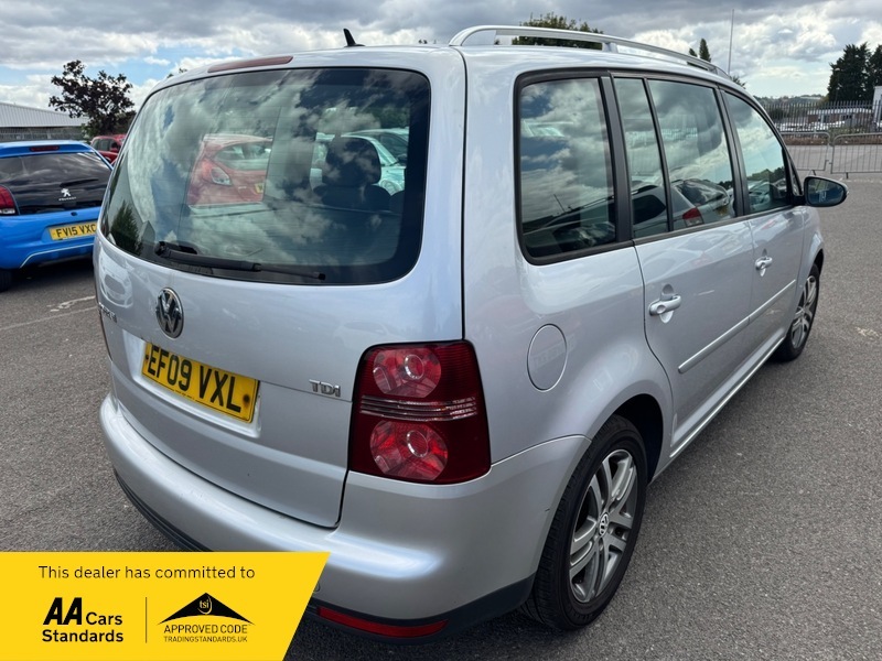 Volkswagen Touran Se Tdi 105 Silver #3