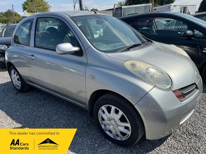 Nissan Micra Se Silver #2