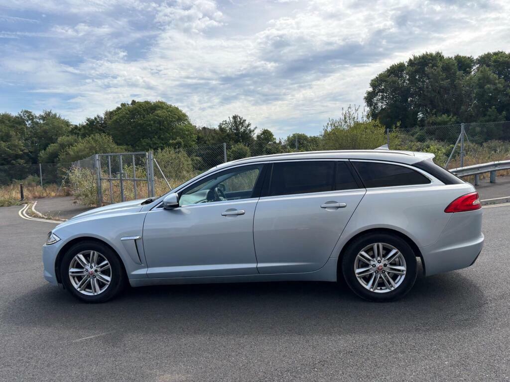 Jaguar XF 2.2D Luxury Sportbrake Euro 5 S S Silver #4