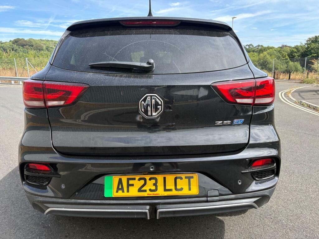 MG ZS 72.6Kwh Trophy Long Range Black #5