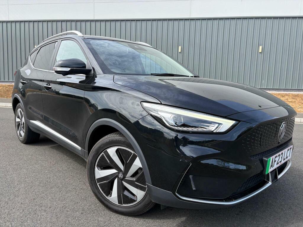 MG ZS 72.6Kwh Trophy Long Range Black