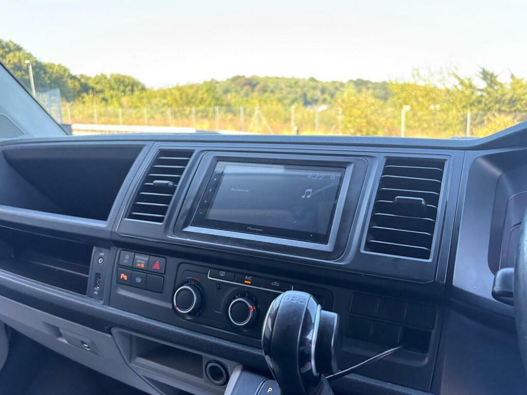 Volkswagen Transporter T32 Tdi 150 Trendline Bmt Swb Low Roof 17228 Silver #21