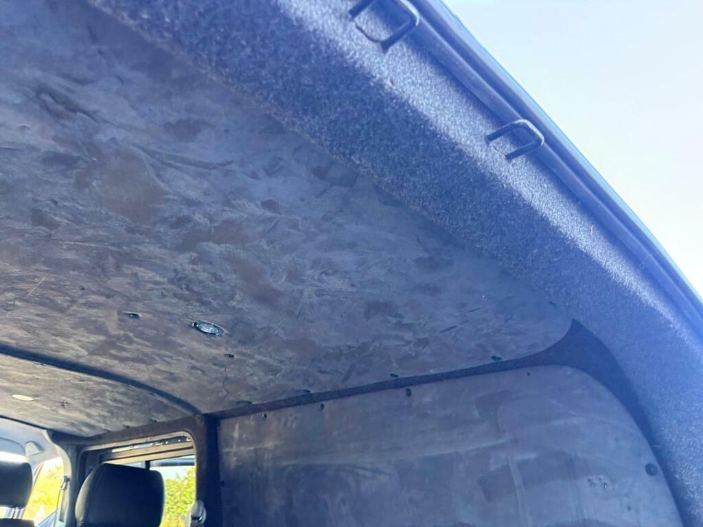 Volkswagen Transporter T32 Tdi 150 Trendline Bmt Swb Low Roof 17228 Silver #18