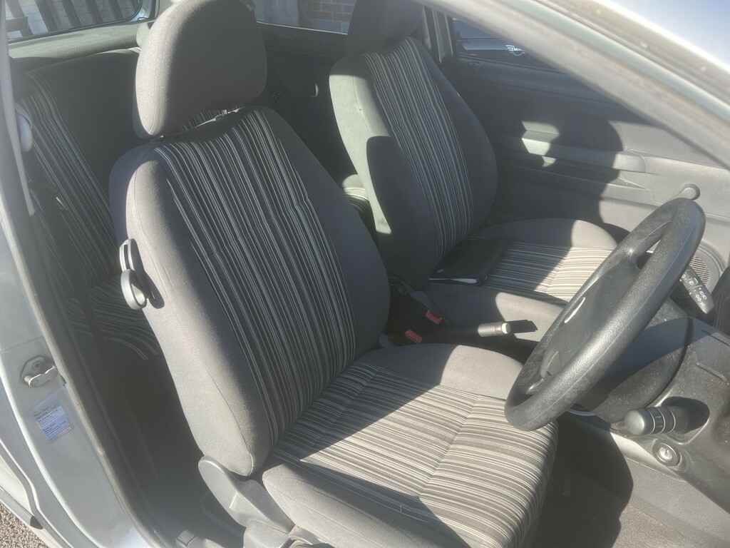 Volkswagen Fox 1.2 6V 200808 WJ08VMK Silver #2
