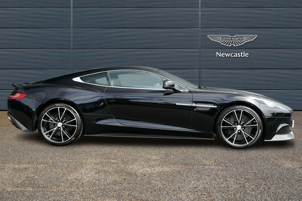 Aston Martin Vanquish 6.0 V12 T-tronicii Euro 5 Black #6