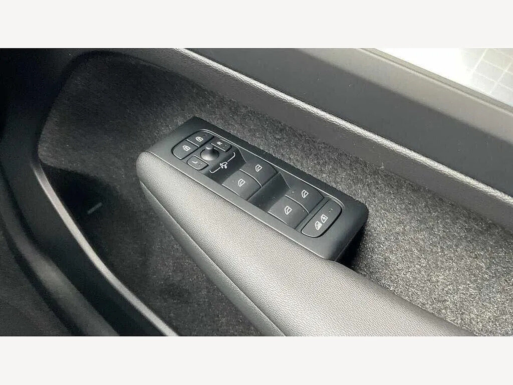 Volvo XC40 2.0 B3p Plus Dark #5