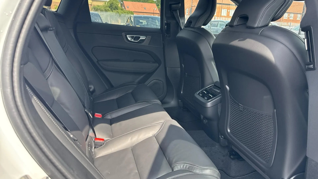 Volvo XC60 2.0 B5 Mhev Plus Pro Black Edition Awd Euro 6 NC26KXM  #6