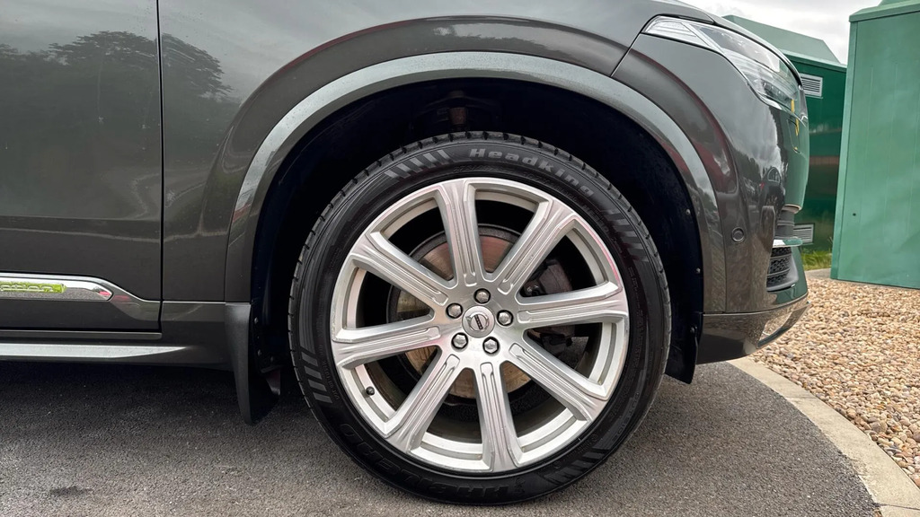 Volvo XC90 2.0 T5 250 R Design Awd Gtron  #9