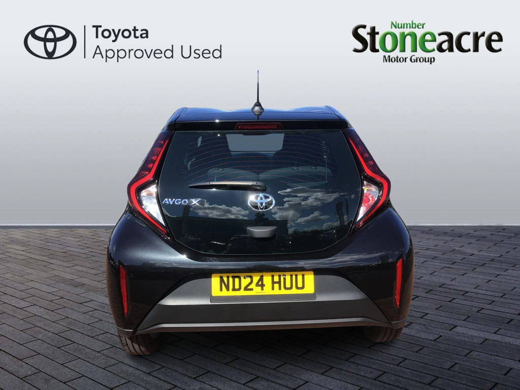 Toyota Aygo X Exclusive Auto Green #21
