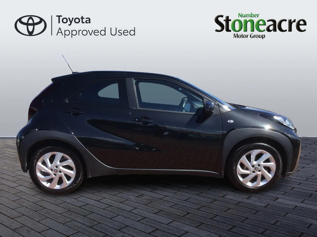 Toyota Aygo X Exclusive Auto Green #18