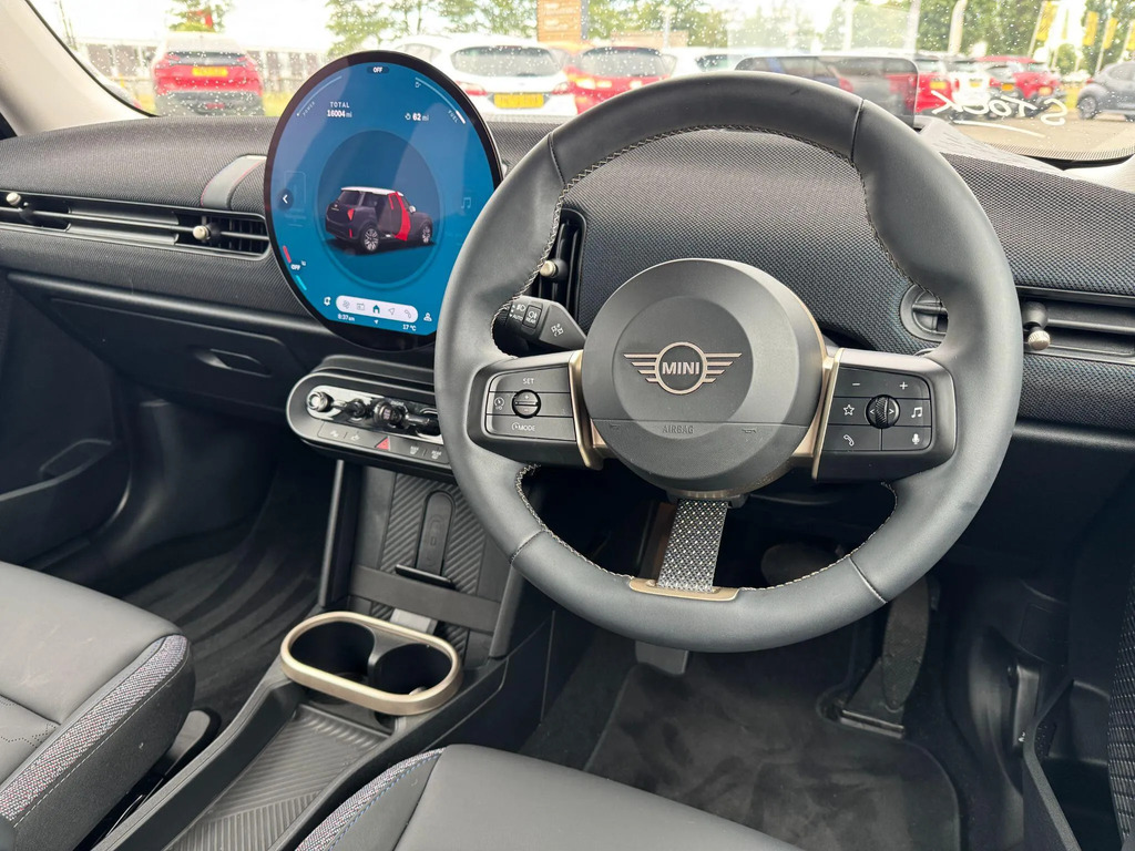 Mini Hatch F56 Mini 3-Door Hatch Cooper Sport Lci II Yellow #16