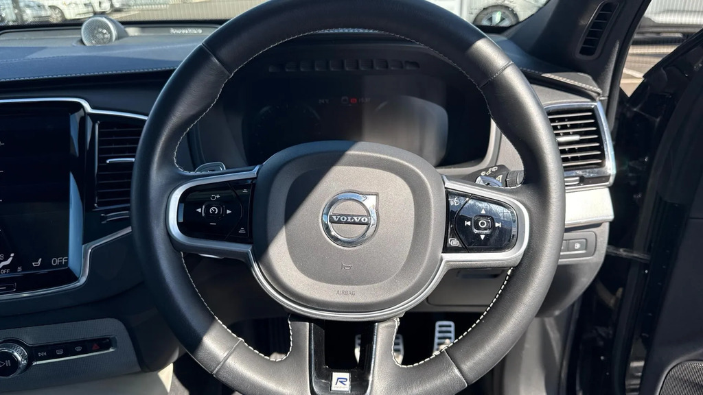 Volvo XC90 2.0 B5 Momentum Awd 231 Bhp Grey #10