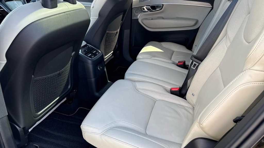 Volvo XC90 2.0 B5 Momentum Awd 231 Bhp Grey #39