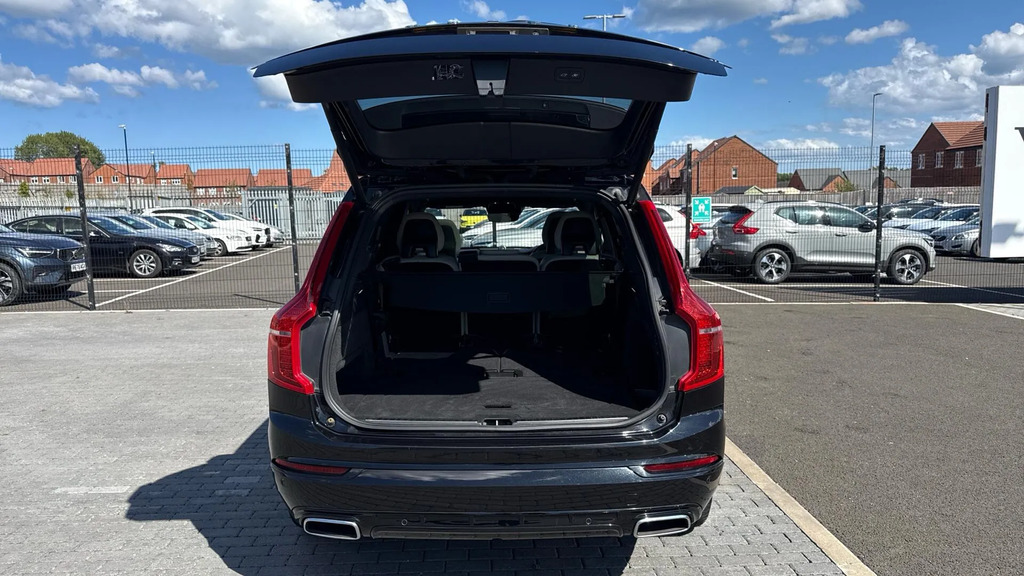 Volvo XC90 2.0 B5 Momentum Awd 231 Bhp Grey #13