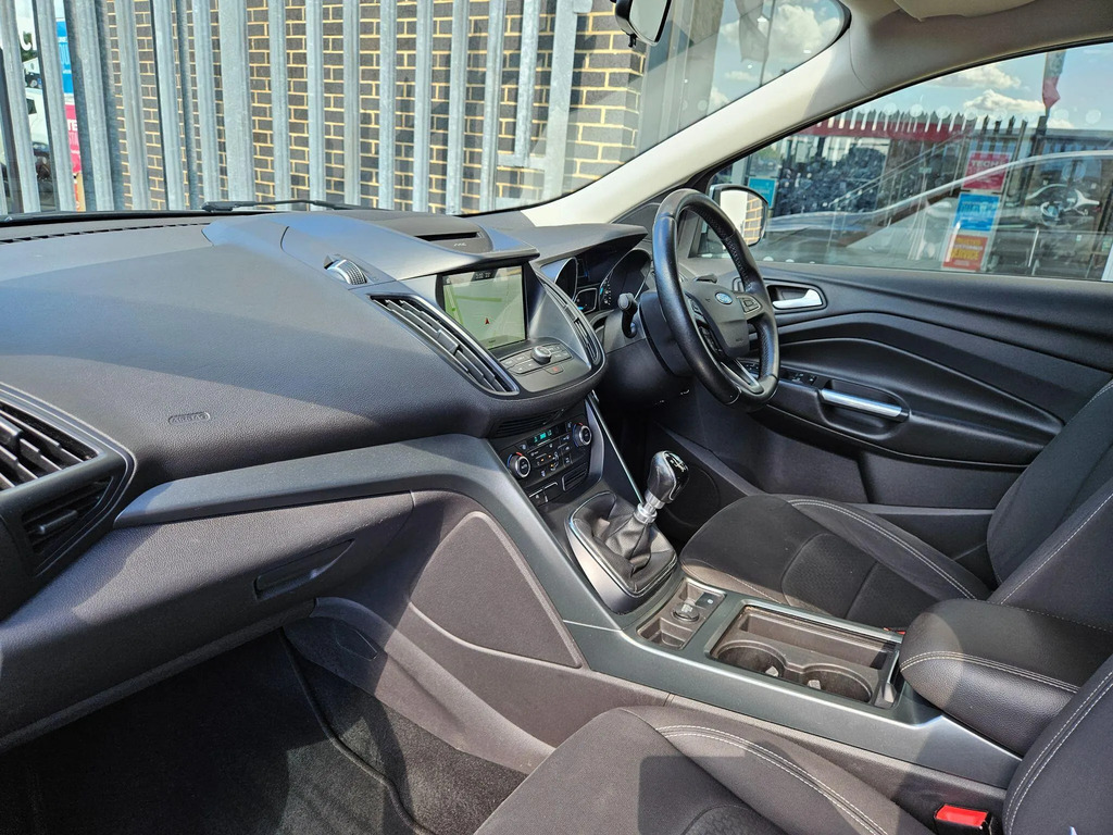 Ford Kuga 2.0 Tdci Titanium 2Wd  #13