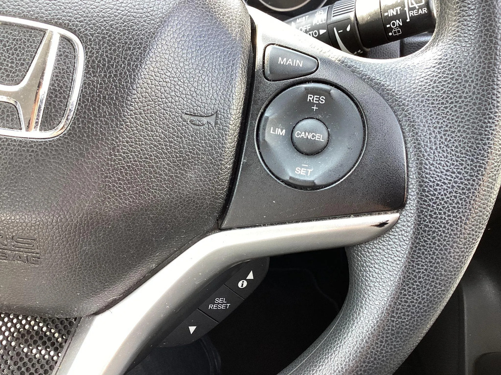 Honda Jazz Hatchback 1.3 I-vtec Se, Blue - Great Valu Blue #18